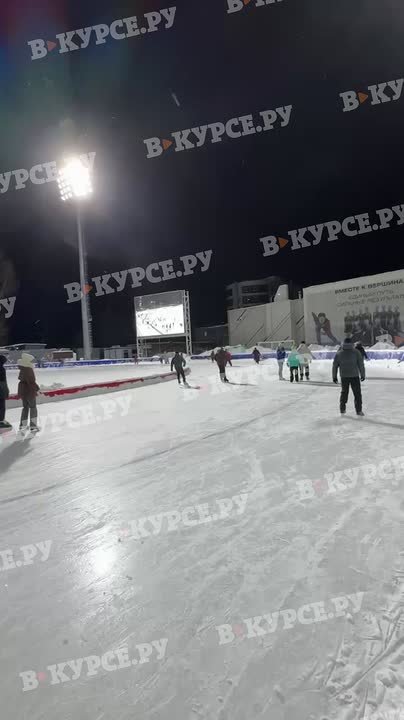 Обновленный стадион «Юность» тоже открылся для катания на коньках