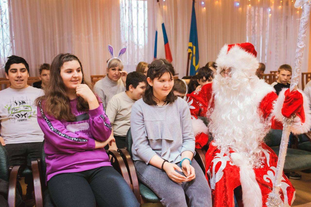 «Новогодний грузовик» подарил праздник детям «Новогодний грузовик» подарил праздник детям
