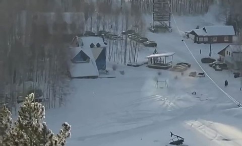 Момент крушения вертолета в Пермском крае попал на камеру