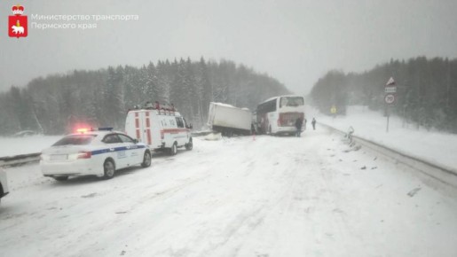 Под Березниками «Газель» врезалась в автобус 802-го маршрута