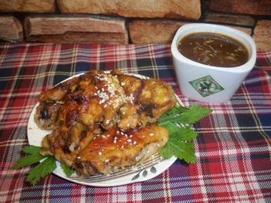 Кулинарный шедевр за полчаса: куриные крылышки в пиве с медово-горчичным соусом