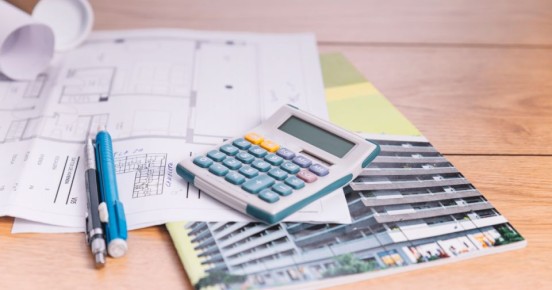 Как рассчитать остаток средств на СиТР при смене УО и почему это важно для жильцов