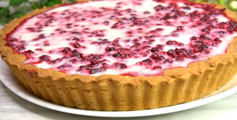 Угощение для особого случая: удивительный пирог с брусникой