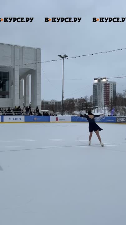 Небольшая подборка выступлений народных фигуристов!