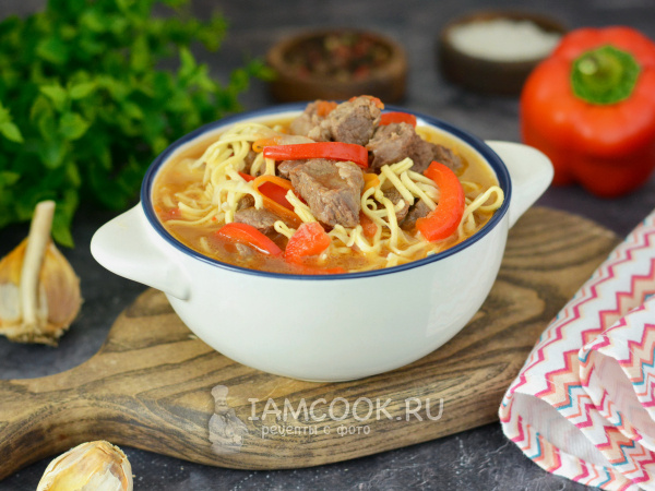 Супы, которые добавят ярких красок вашему меню