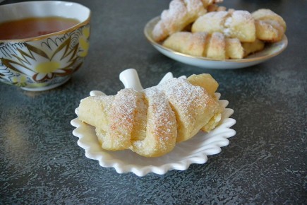 Вкусные творожные рогалики к чаю: легко и просто для каждого