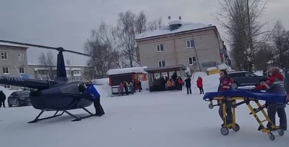 Потерявшиеся в Пермском крае туристы не смогли вернуться из-за заглохших снегоходов