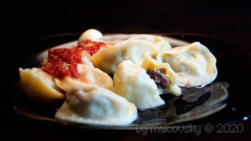 Пельмени с копчёной индейкой и свининой