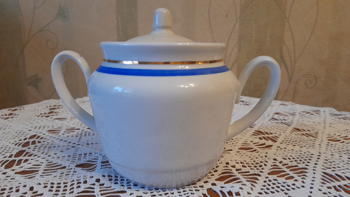 Тарелочки с голубой каёмочкой: Вдохновение из прошлого