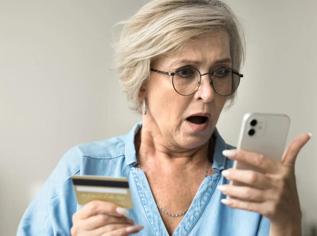 Опасности кредиток: Почему лимит в 50 тысяч рублей может обернуться серьезными проблемами