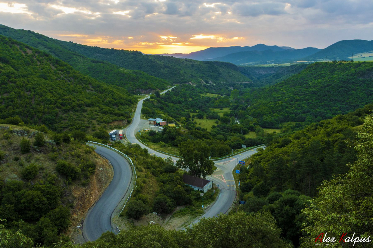 Как избежать летней жары: идеальный уикенд в горах Грузии