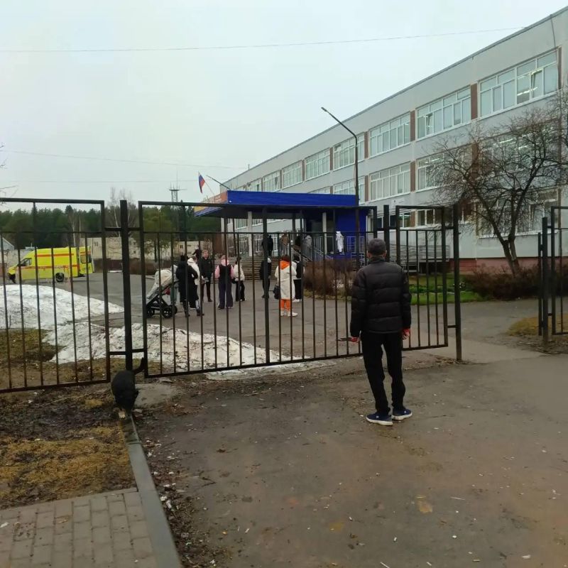 � �������� ���� 17-������ ��������� ����� � ����� �� ������� � ����� � �����