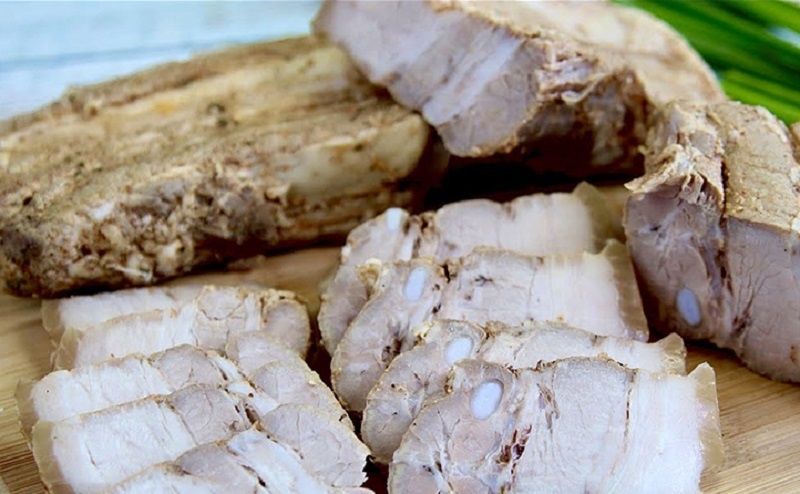 Грудинка по-фирменному: как легко создать кулинарный шедевр