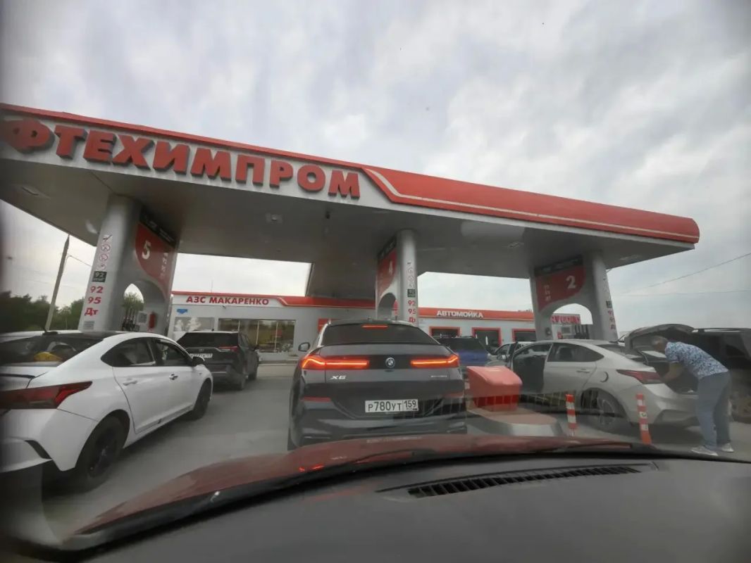Анализ потребительского поведения показал, как погоня за лишними литрами приводит к очередям на заправках Анализ потребительского поведения показал, как погоня за лишними литрами приводит к очередям на заправках