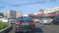 Выключенный светофор, пробка и полный хаос на Стахановском кольце