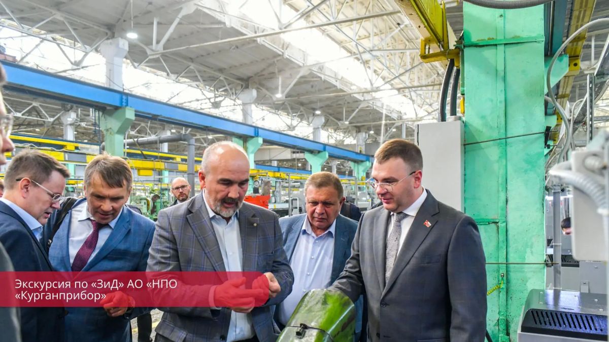Эдуард Соснин: В Год пермской промышленности выстраиваем системное взаимодействие с руководителями предприятий. Эдуард Соснин: В Год пермской промышленности выстраиваем системное взаимодействие с руководителями предприятий.