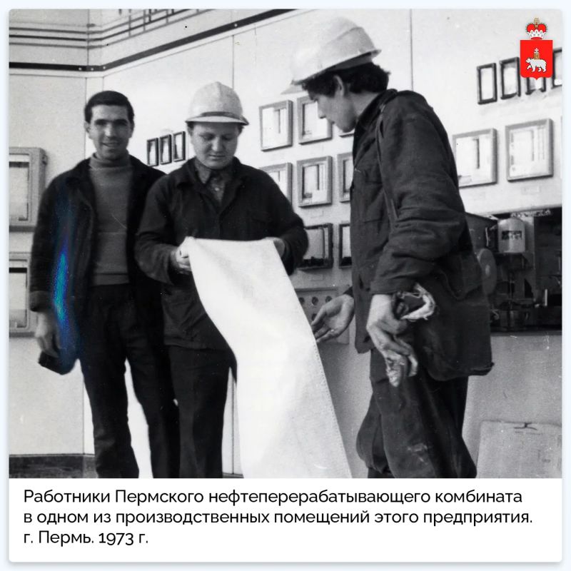 С Днем работников нефтяной, газовой и топливной промышленности! С Днем работников нефтяной, газовой и топливной промышленности!