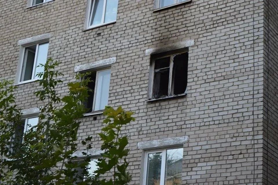 Полицейские спасли 92-летнюю бабушку из горящей квартиры в Перми