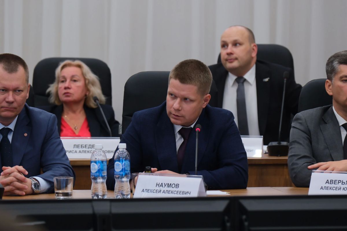 Дмитрий Махонин: Провели совет директоров пермских предприятий Дмитрий Махонин: Провели совет директоров пермских предприятий