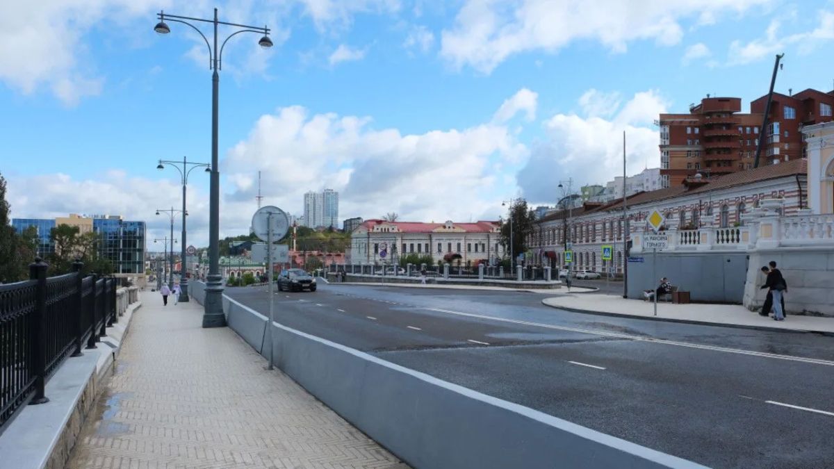 По обновленному путепроводу на Монастырской в Перми открыли движение