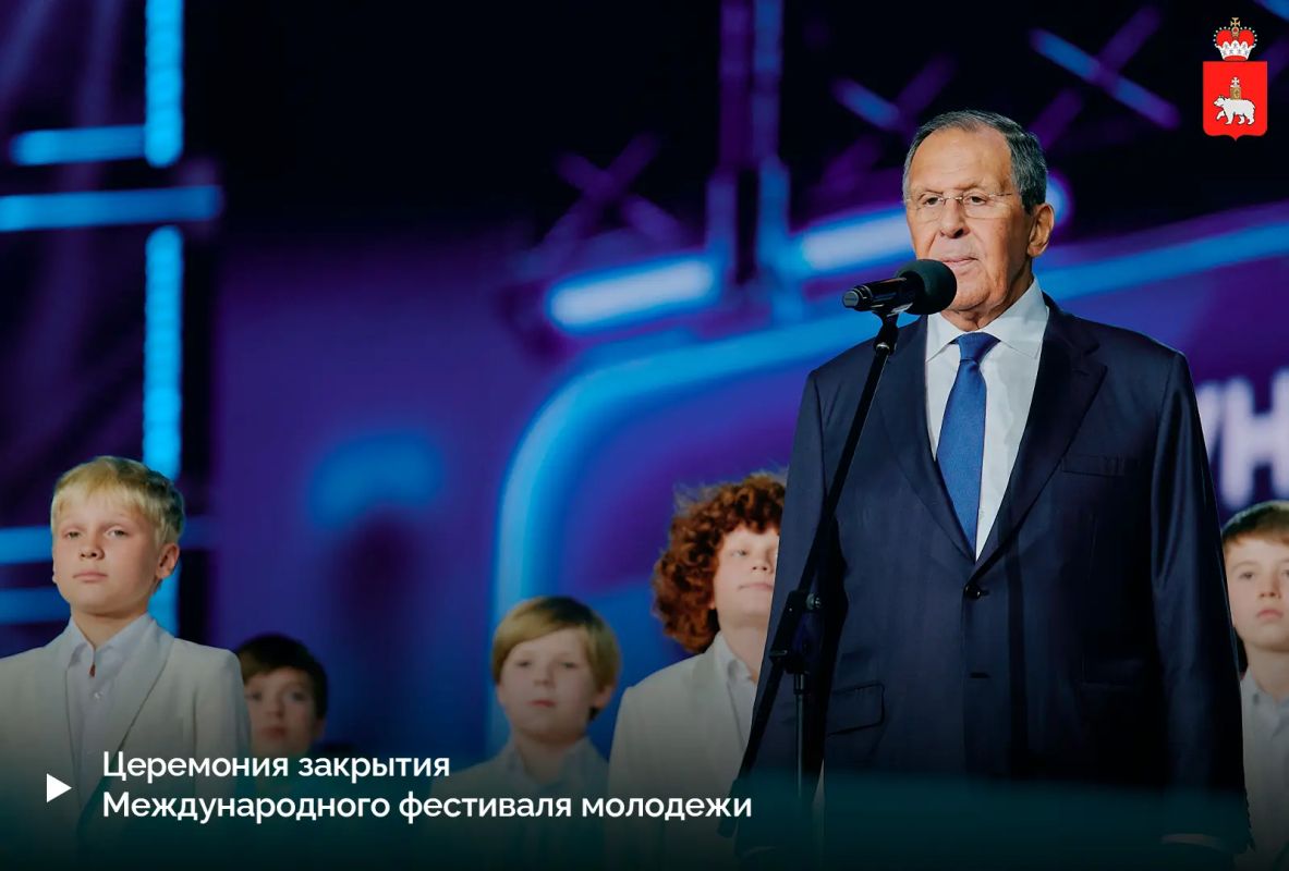 10 тысяч молодых людей, 191 страна и одна неделя, чтобы познакомиться с миром 10 тысяч молодых людей, 191 страна и одна неделя, чтобы познакомиться с миром