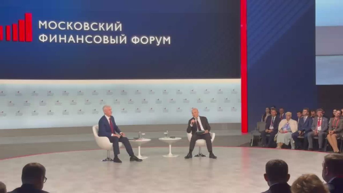 Прямо сейчас делегация Казначейства России принимает участие в пленарной сессии с участием Министра финансов Российской Федерации Антона Силуанова и Мэра Москвы Сергея Собянина