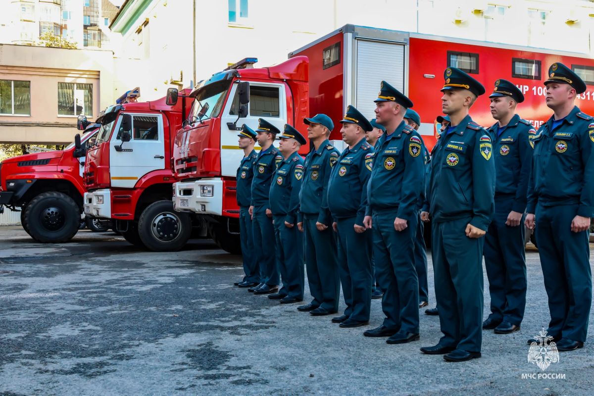 Новые пожарные автомобили поступили на вооружение подразделений МЧС Прикамья Новые пожарные автомобили поступили на вооружение подразделений МЧС Прикамья