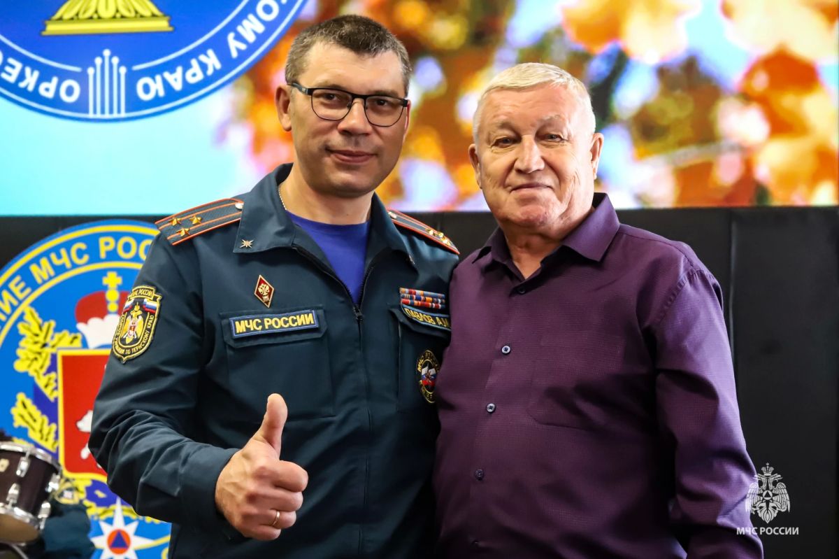 Праздник для тех, кто посвятил себя службе Праздник для тех, кто посвятил себя службе