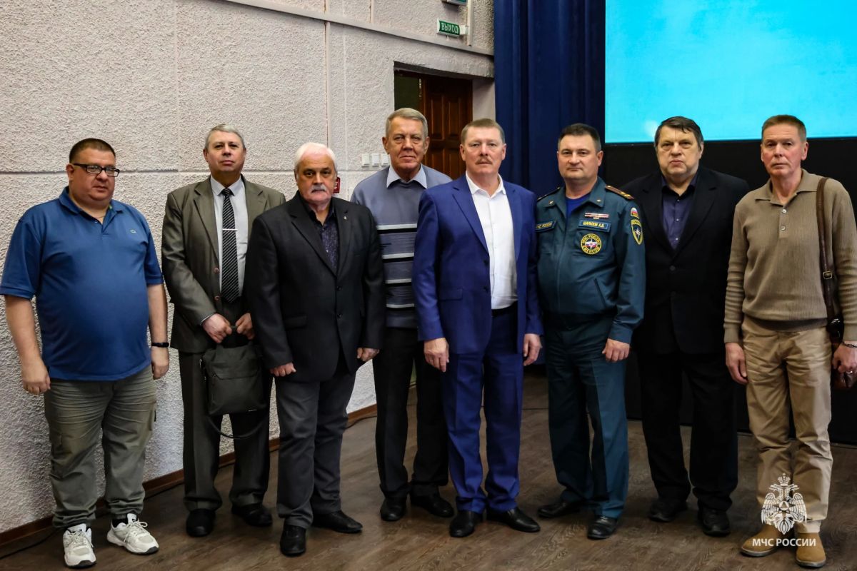 Праздник для тех, кто посвятил себя службе Праздник для тех, кто посвятил себя службе
