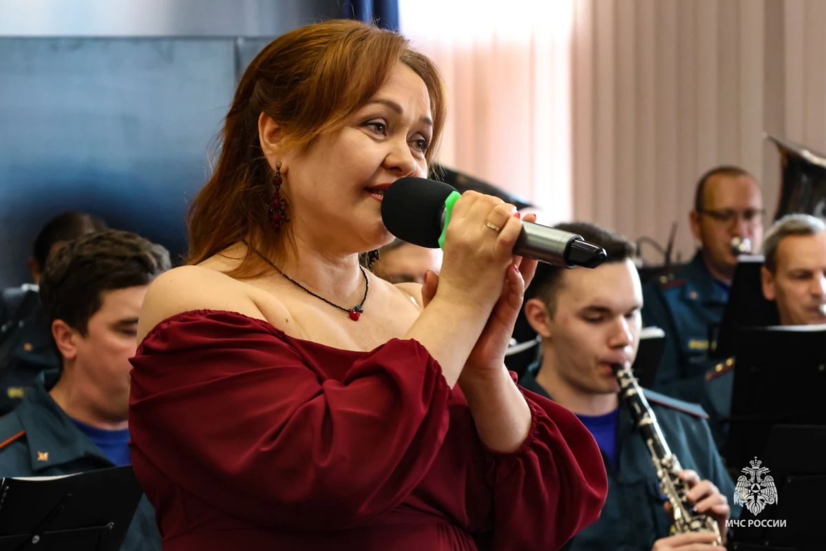 Праздник для тех, кто посвятил себя службе Праздник для тех, кто посвятил себя службе
