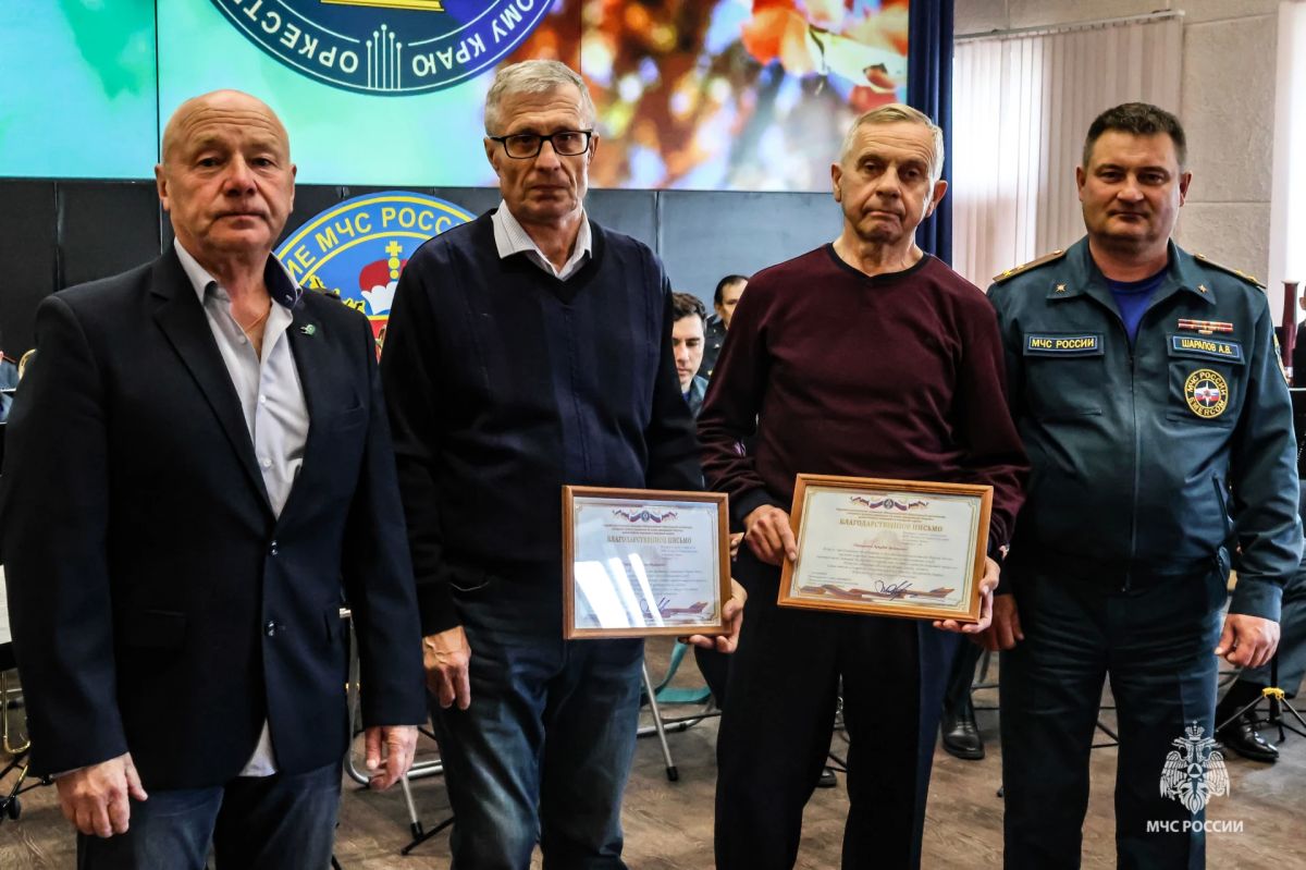 Праздник для тех, кто посвятил себя службе Праздник для тех, кто посвятил себя службе