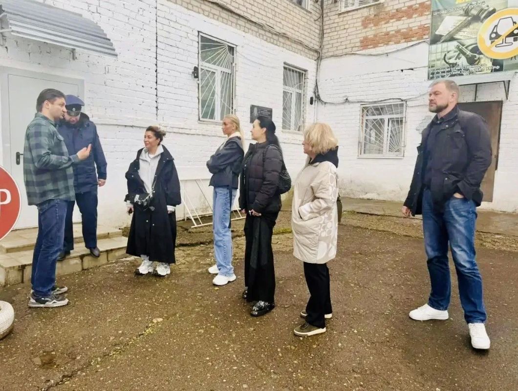 Эдгард Запашный посетил воспитательную колонию в Гамово и встретился с осужденными Эдгард Запашный посетил воспитательную колонию в Гамово и встретился с осужденными