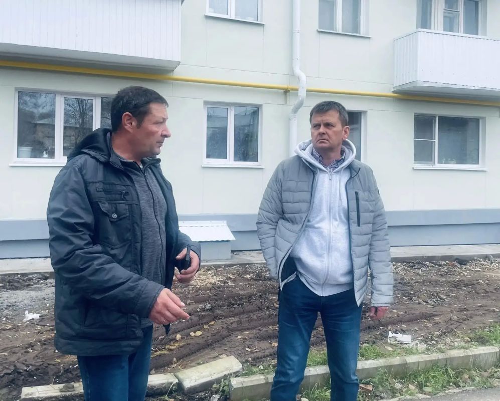 И.о. главы Горнозаводского округа Евгений Стеклов проверил теплоснабжение домов в городе и посёлке Пашия И.о. главы Горнозаводского округа Евгений Стеклов проверил теплоснабжение домов в городе и посёлке Пашия