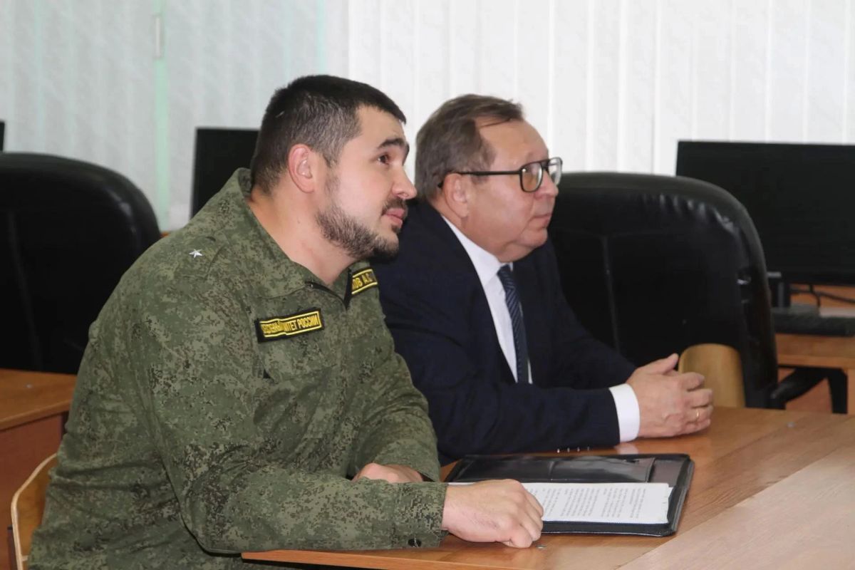 В рамках образовательного проекта Следственного комитета России «Патриоты Отечества» между кадетами профильных кадетских классов СК России из Пермского края, Запорожской, Рязанской и Ульяновской областей проведен телемост В рамках образовательного проекта Следственного комитета России «Патриоты Отечества» между кадетами профильных кадетских классов СК России из Пермского края, Запорожской, Рязанской и Ульяновской областей проведен телемост
