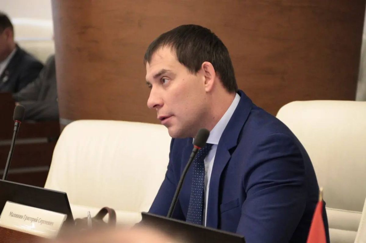 Избраны заместители председателя комитета краевого парламента по государственной политике и местному самоуправлению Избраны заместители председателя комитета краевого парламента по государственной политике и местному самоуправлению