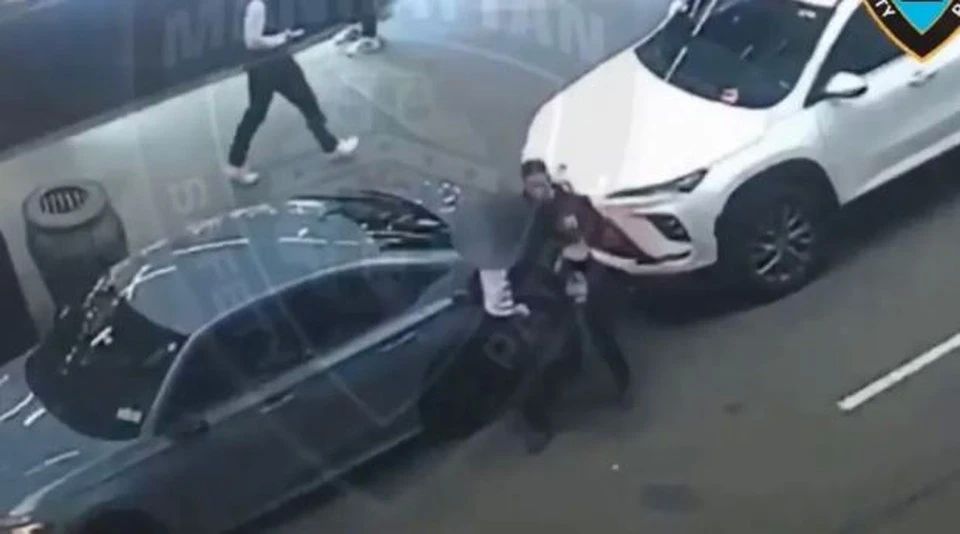 «У меня есть пистолет, я тебя убью»: бывшую модель из Перми обвиняют в нападениях на мужчин в Нью-Йорке «У меня есть пистолет, я тебя убью»: бывшую модель из Перми обвиняют в нападениях на мужчин в Нью-Йорке