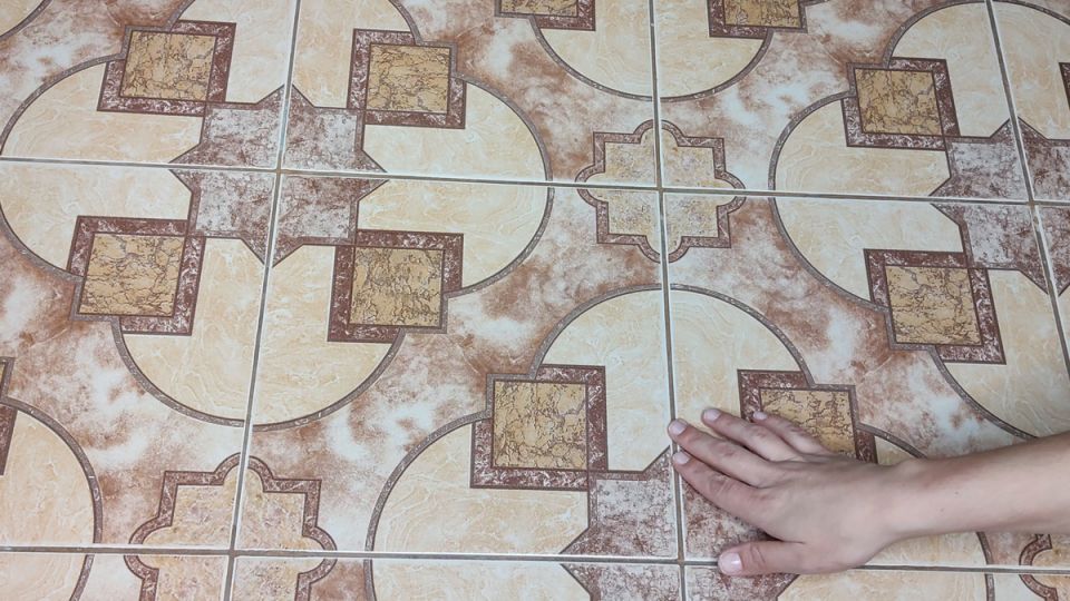 Проблема грязных швов плитки